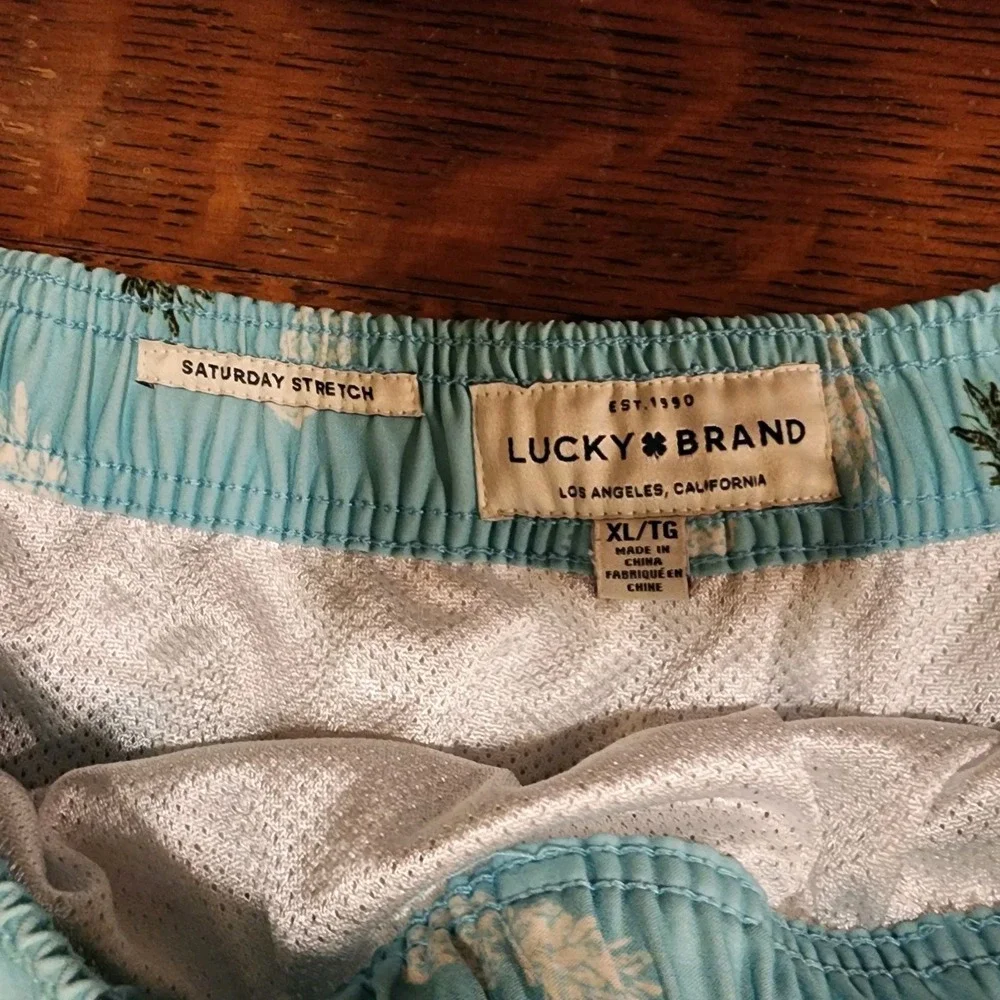 Lucky Brand Mens Swim Trunks Shorts Lined Spicy Pineapple‎ Size XL